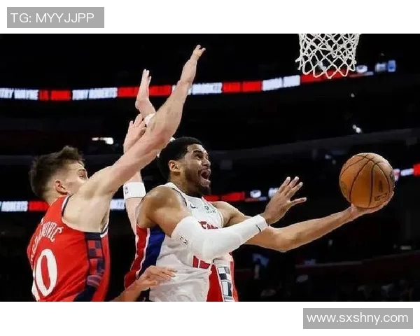 活塞惨遭28连败创历史新低主帅辞职球员泪洒更衣室引发热议